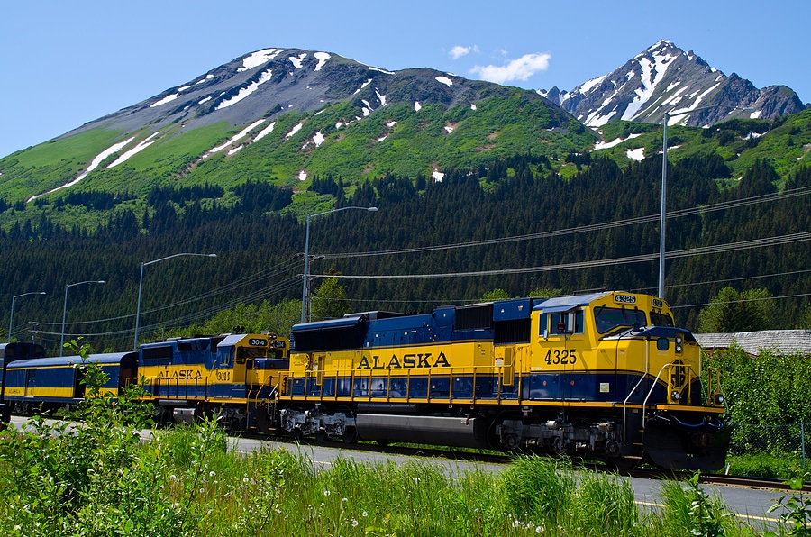 Enjoy the Train from Anchorage to Seward This Fall
